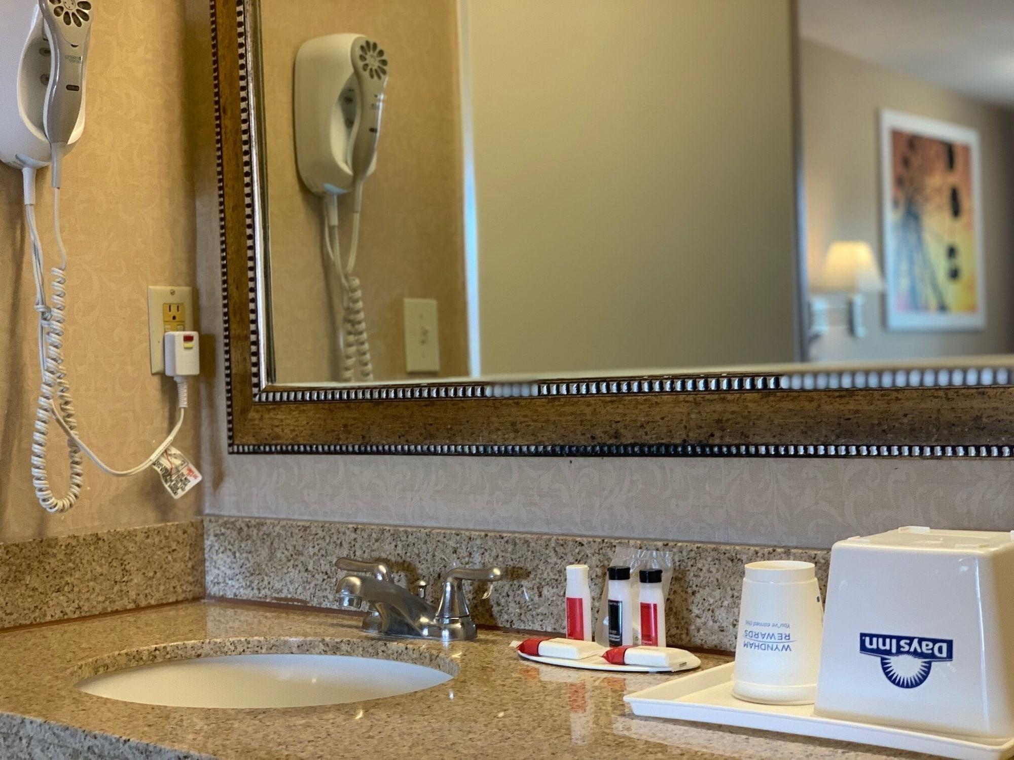 Days Inn By Wyndham Alhambra Ca Luaran gambar