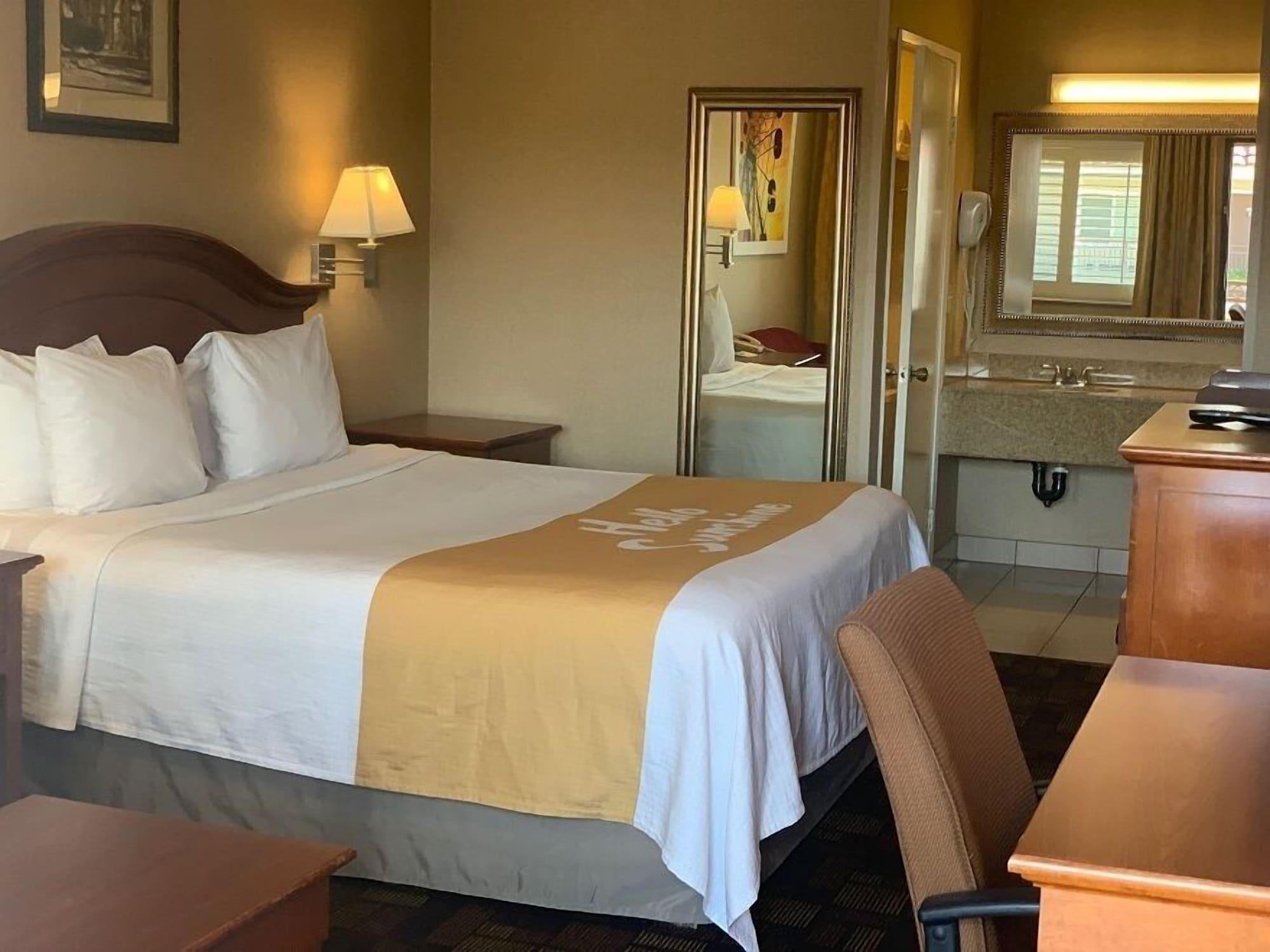 Days Inn By Wyndham Alhambra Ca Luaran gambar