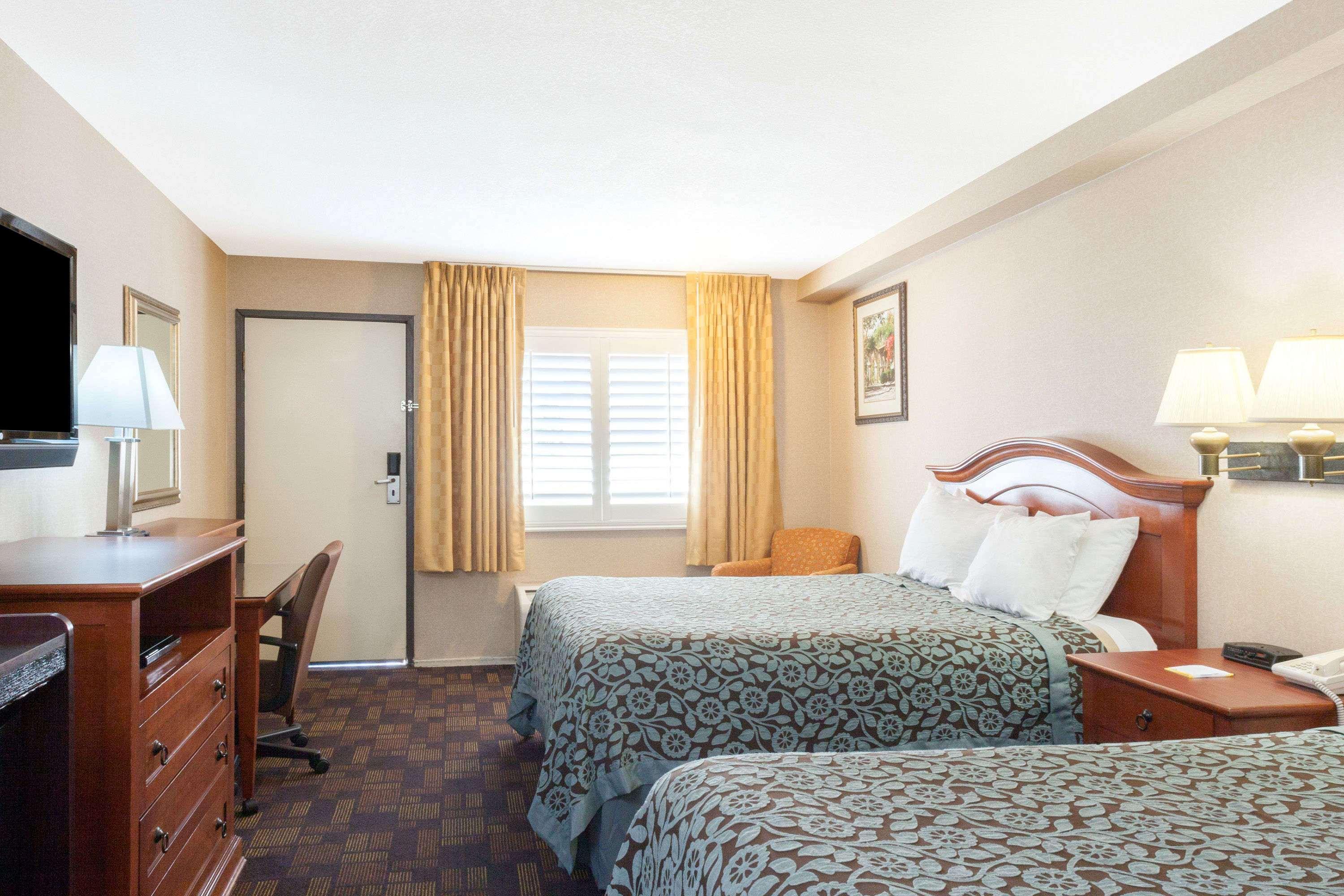 Days Inn By Wyndham Alhambra Ca Luaran gambar
