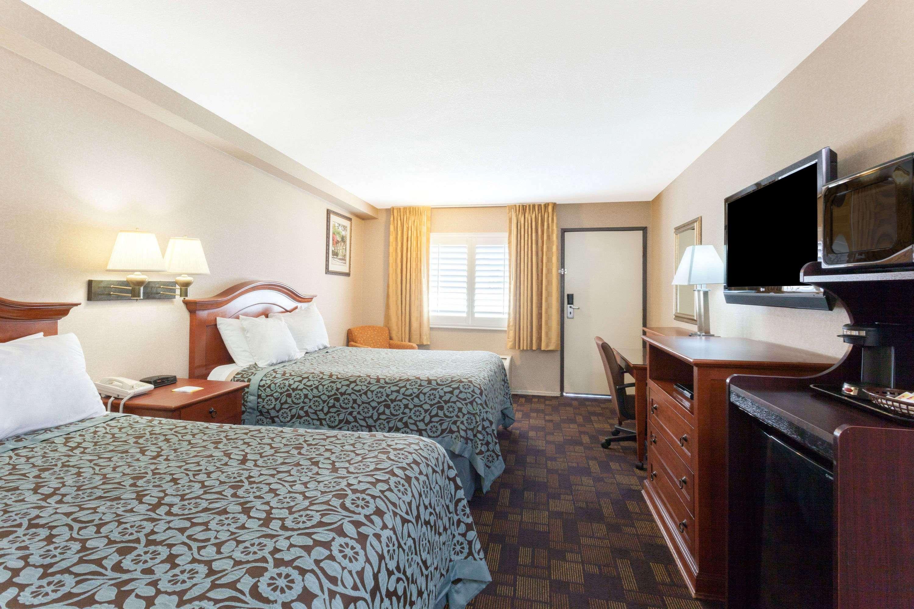 Days Inn By Wyndham Alhambra Ca Luaran gambar