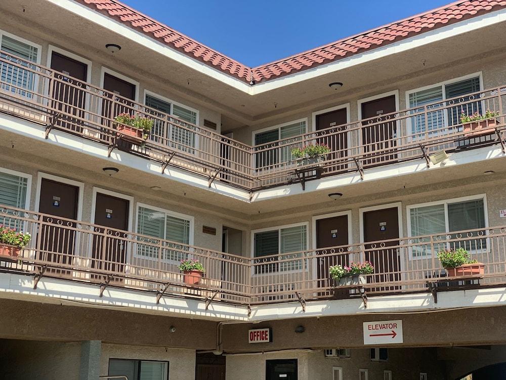 Days Inn By Wyndham Alhambra Ca Luaran gambar